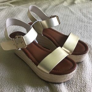 Brand New Platform Sandal